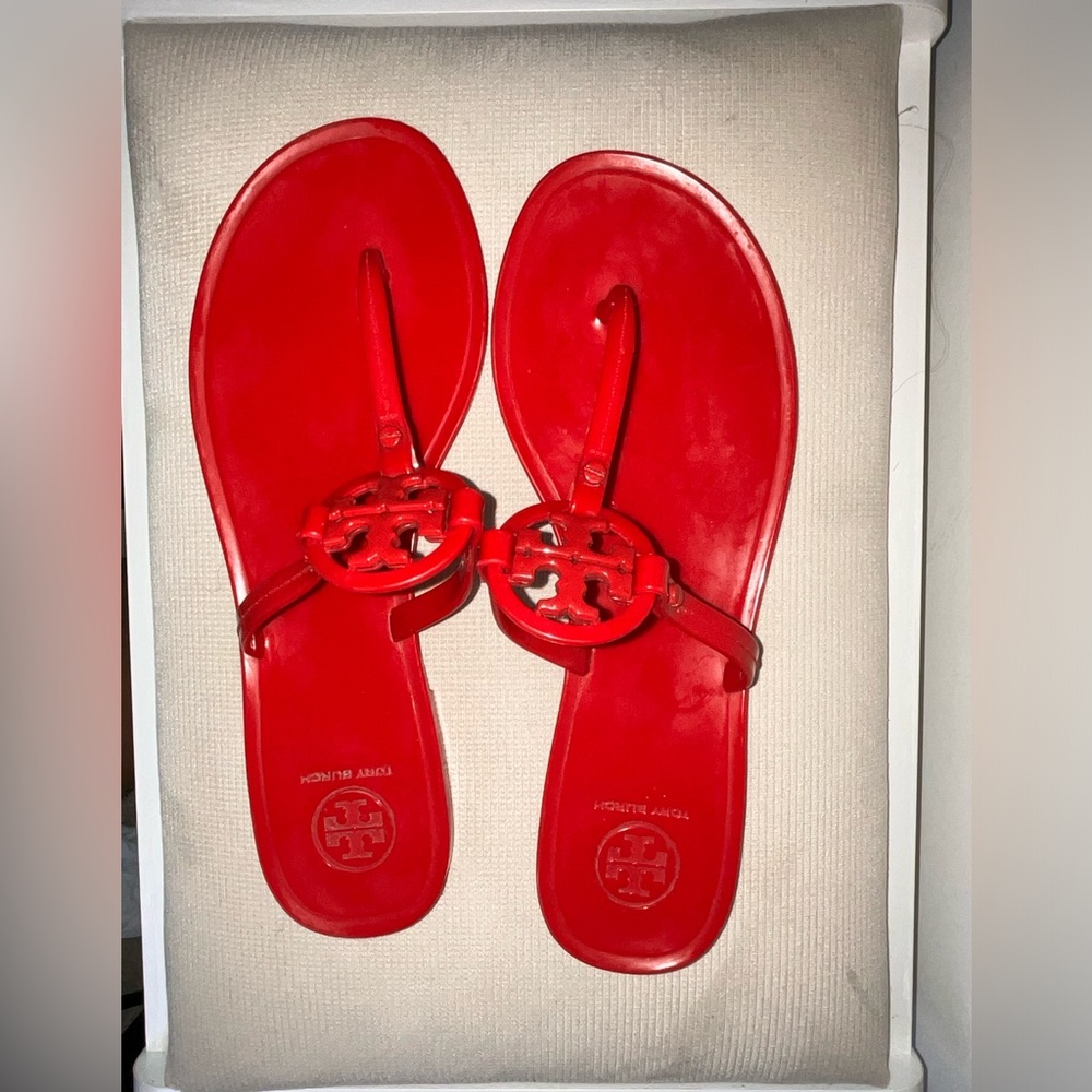Tory Burch Women's
Mini Miller Jelly Sandals | Size 7